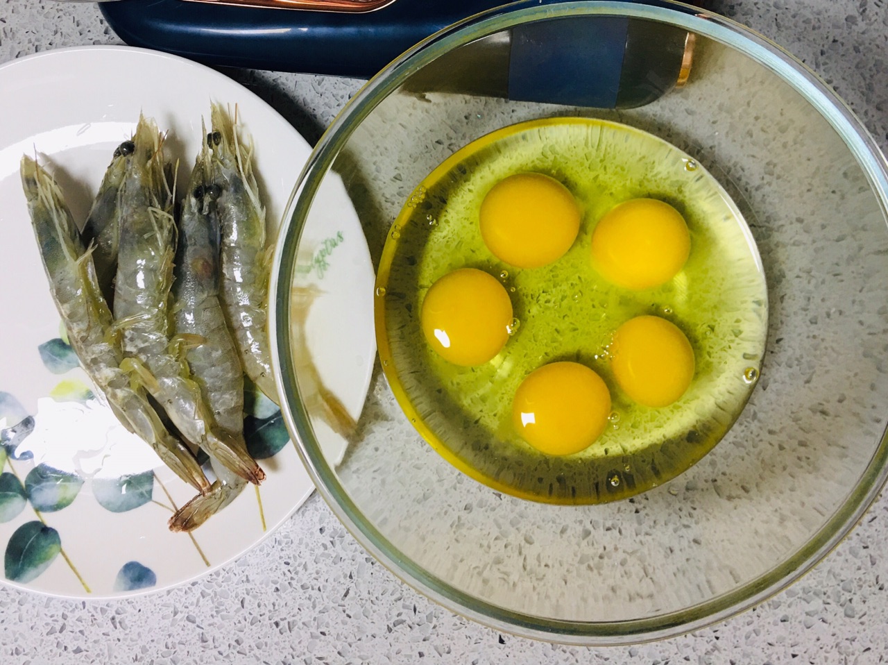 鲜嫩爽滑虾仁鸡蛋羹