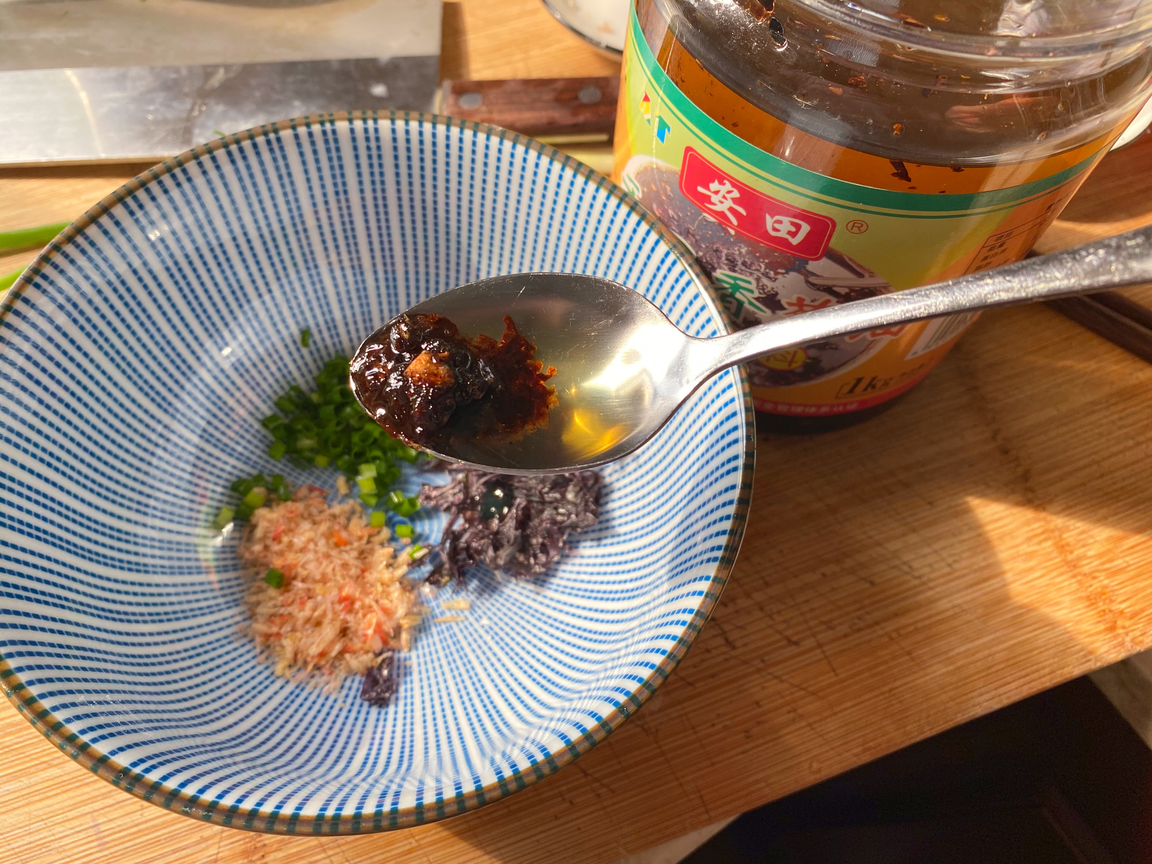鲜肉馄饨（馅是脆的）
