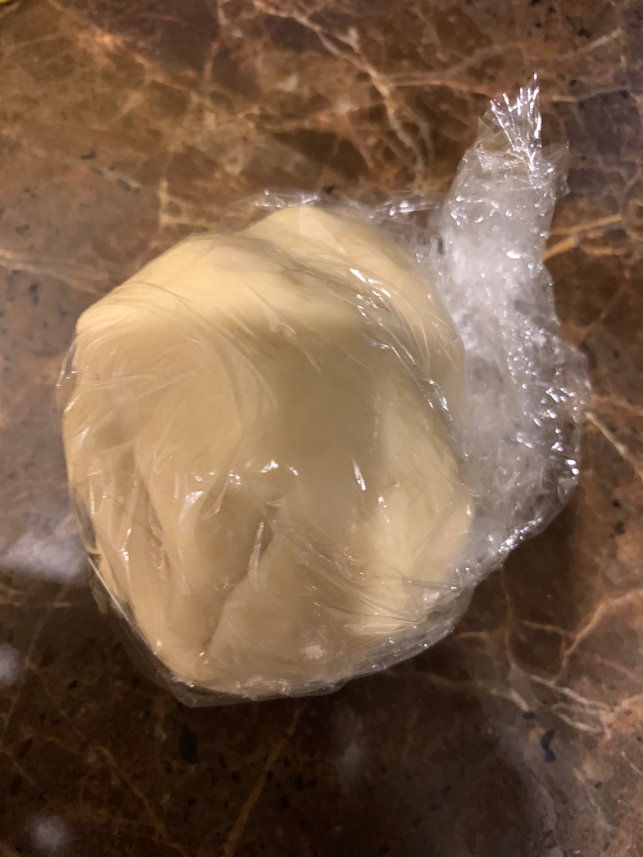 鲜肉酥