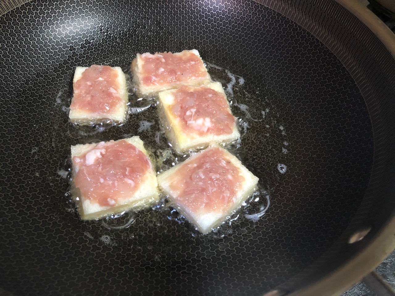 鲜肉吐司