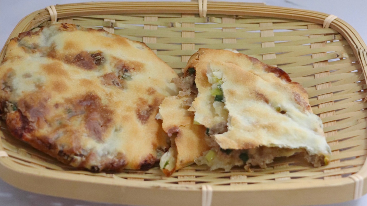 鲜肉小葱烧饼