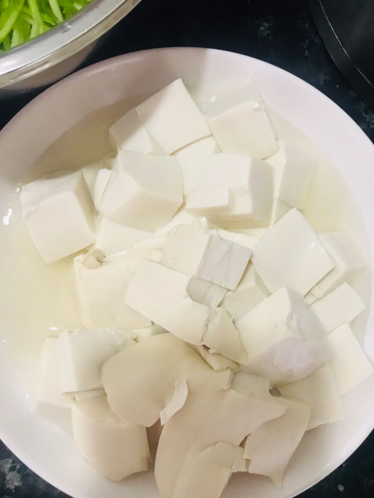 鲜甜可口的萝卜丝豆腐汤