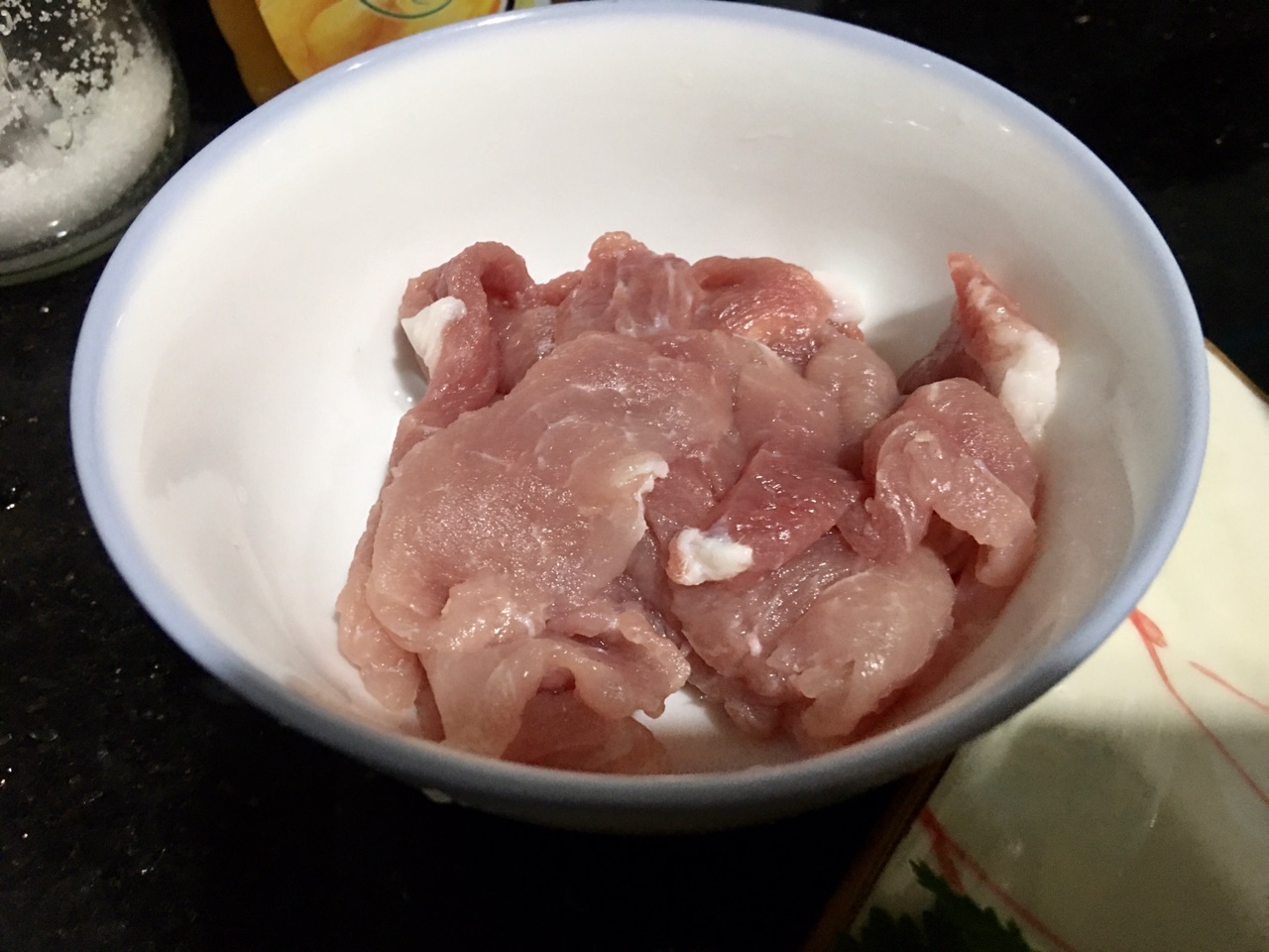 鲜甜嫩滑猪肉溜白玉菇