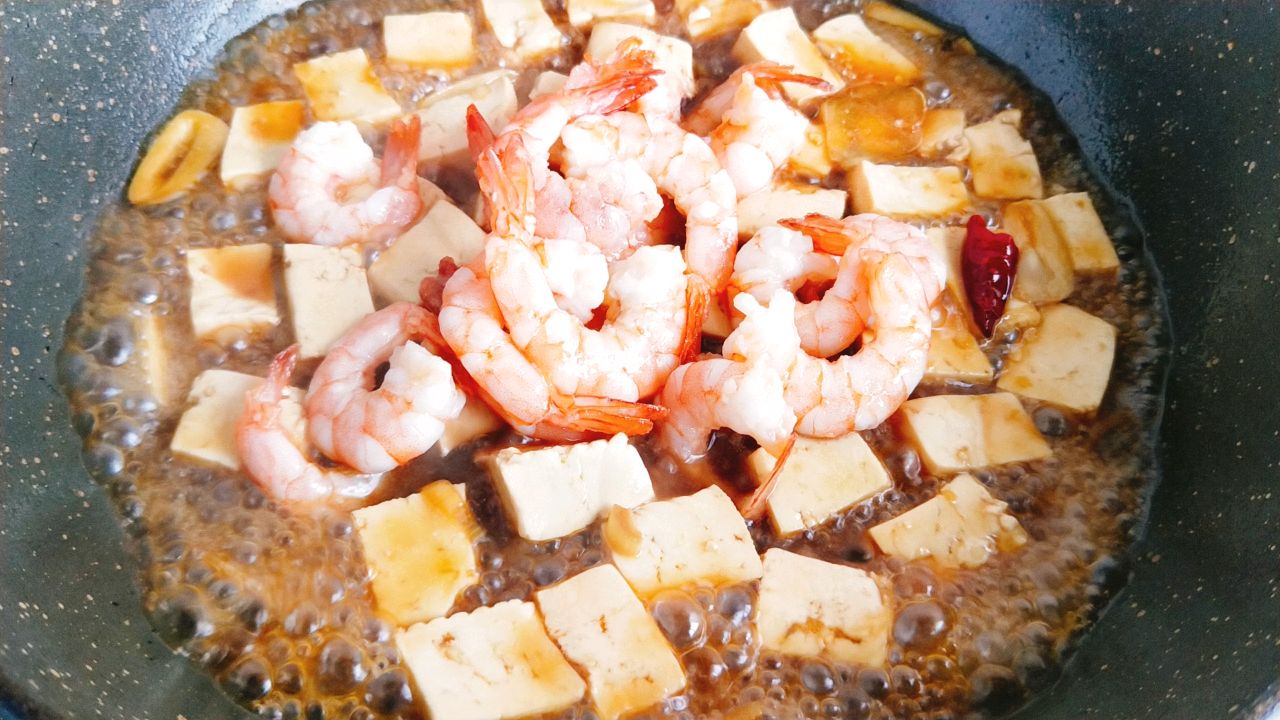 鲜味十足的虾仁滑豆腐