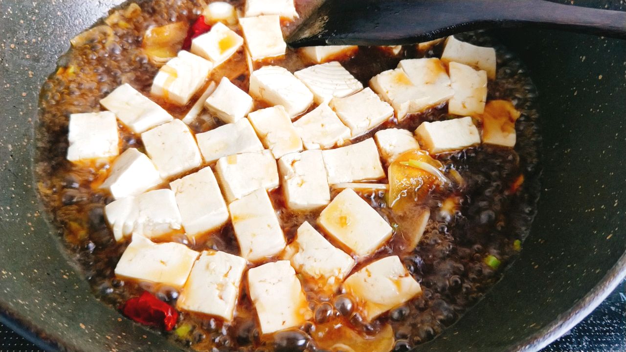 鲜味十足的虾仁滑豆腐