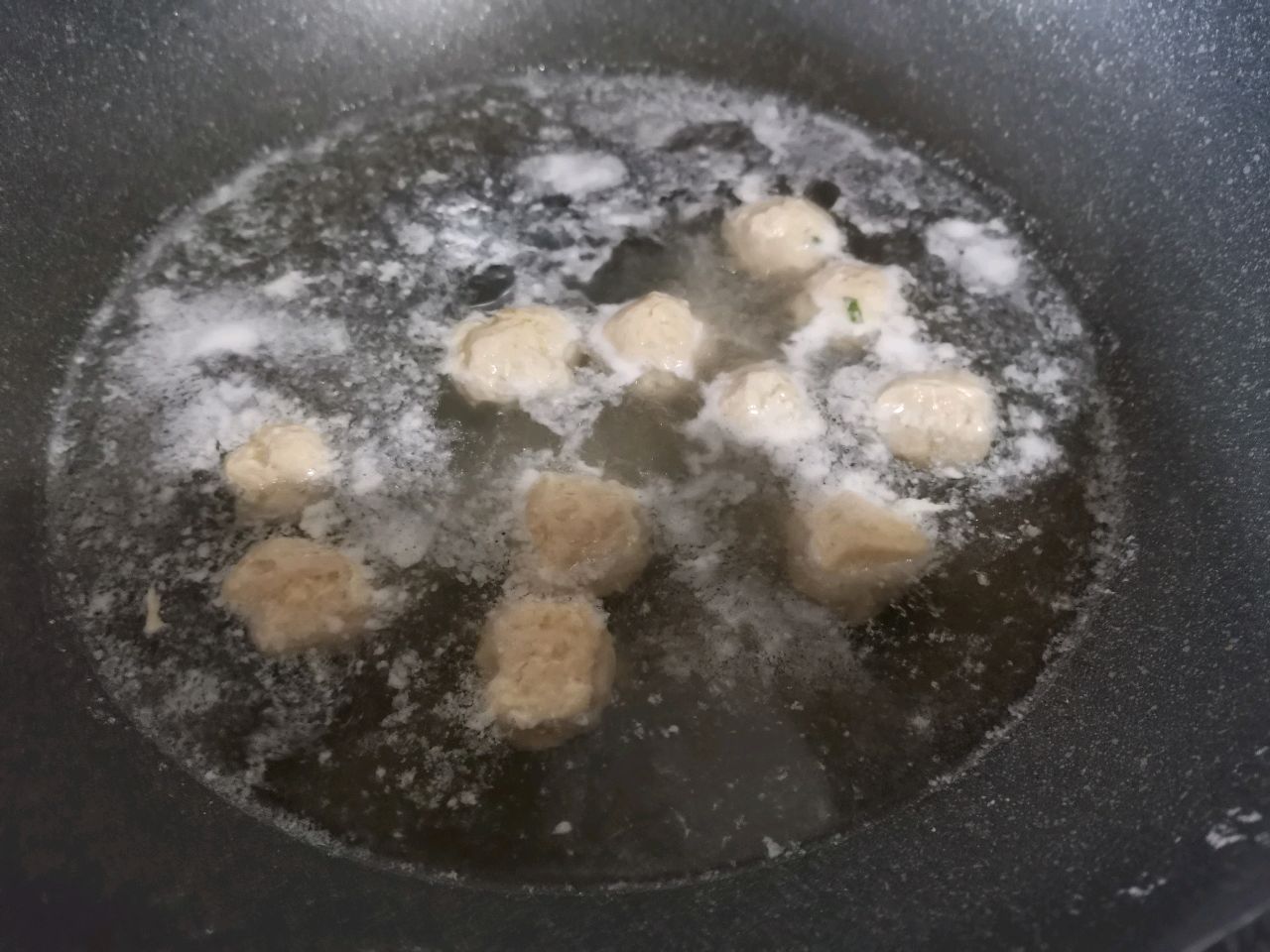 鲜味小肉丸面