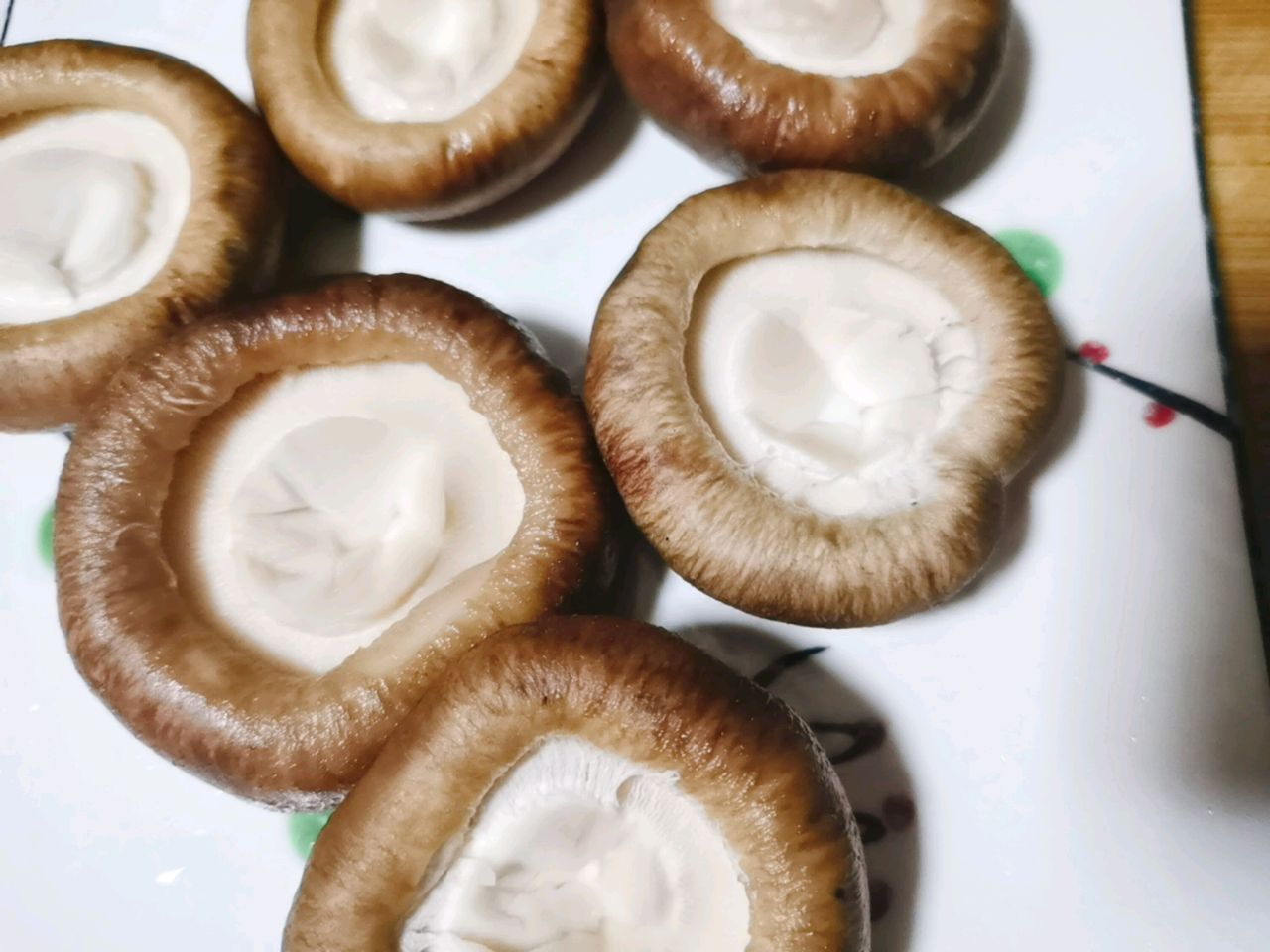鲜虾豆腐香菇盅