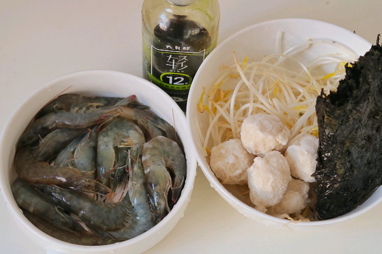 鲜虾豆芽紫菜汤