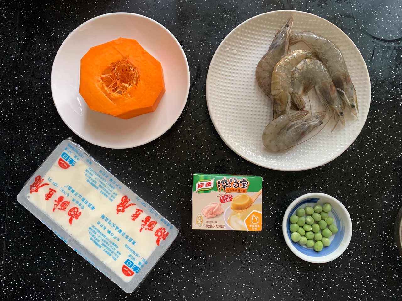 鲜虾鸡汤豆腐羹
