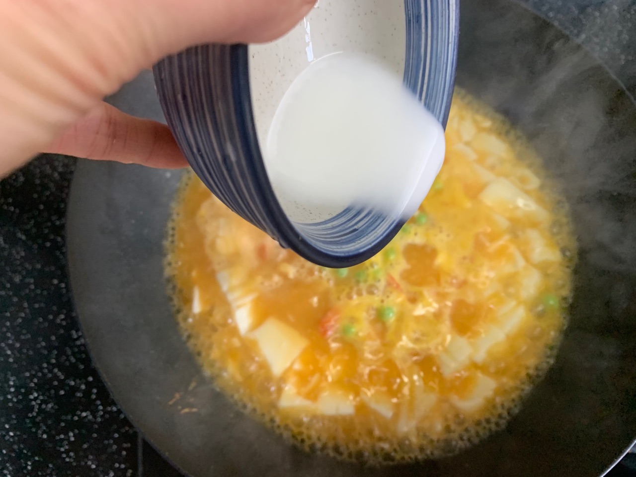 鲜虾鸡汤豆腐羹