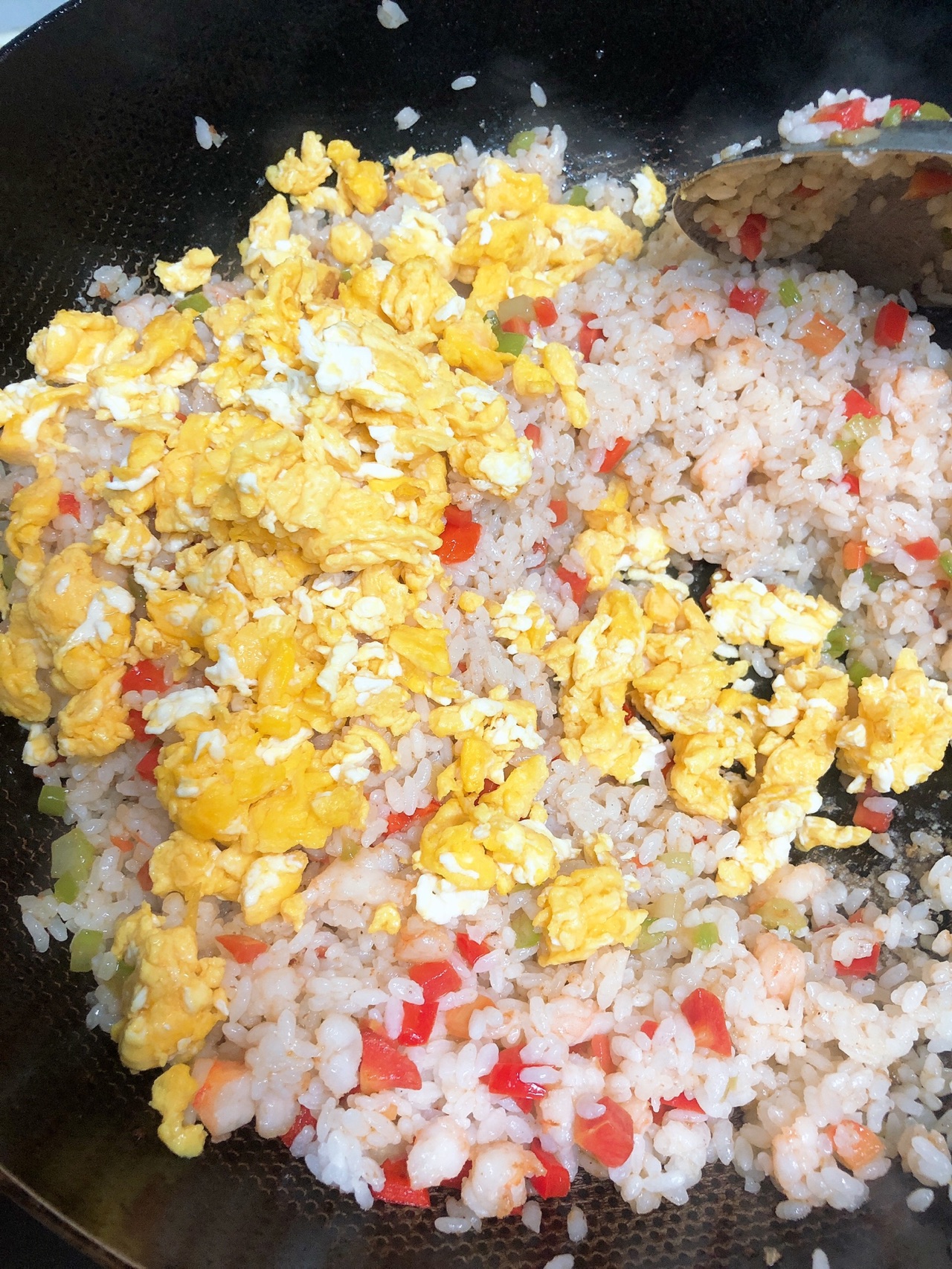 鲜虾仁炒饭