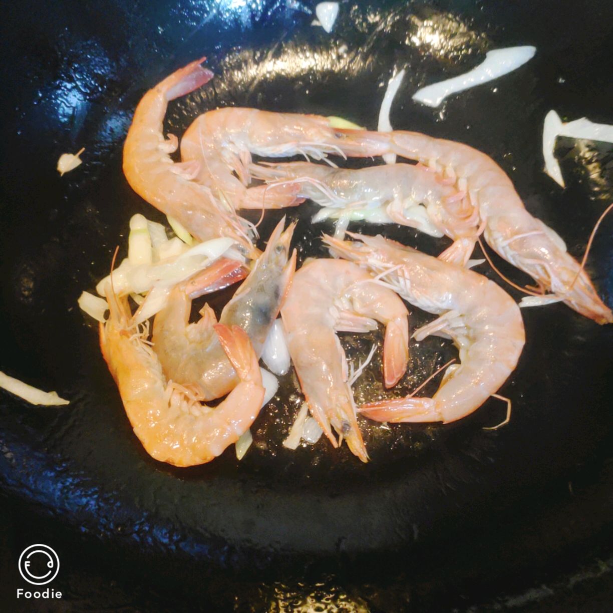 鲜虾手擀面