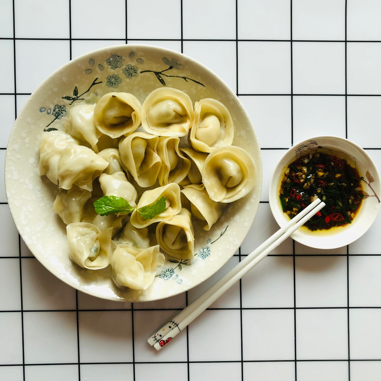 鲜虾香菇肉饺