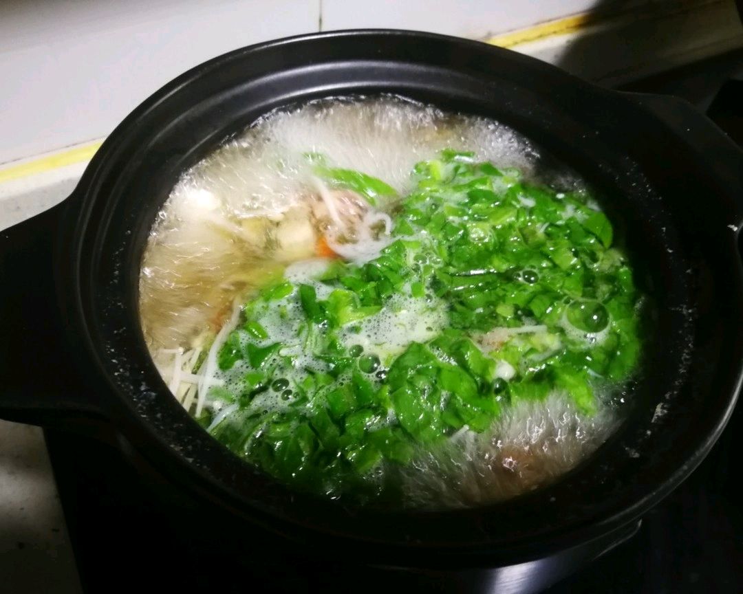 鲜虾杂菇汤