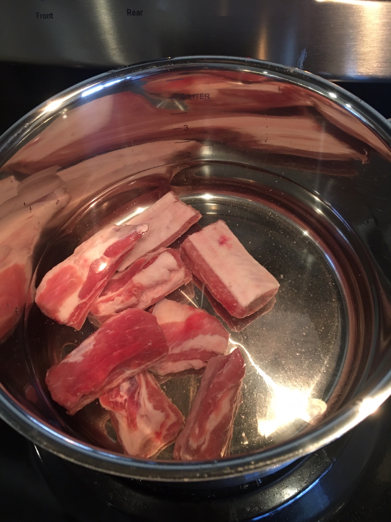 鲜香的海带豆腐排骨汤