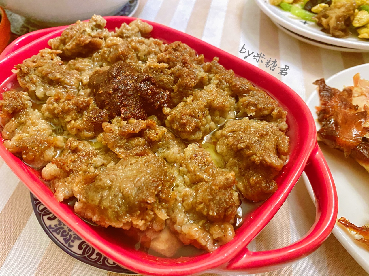 鲜香多汁的蒸小酥肉
