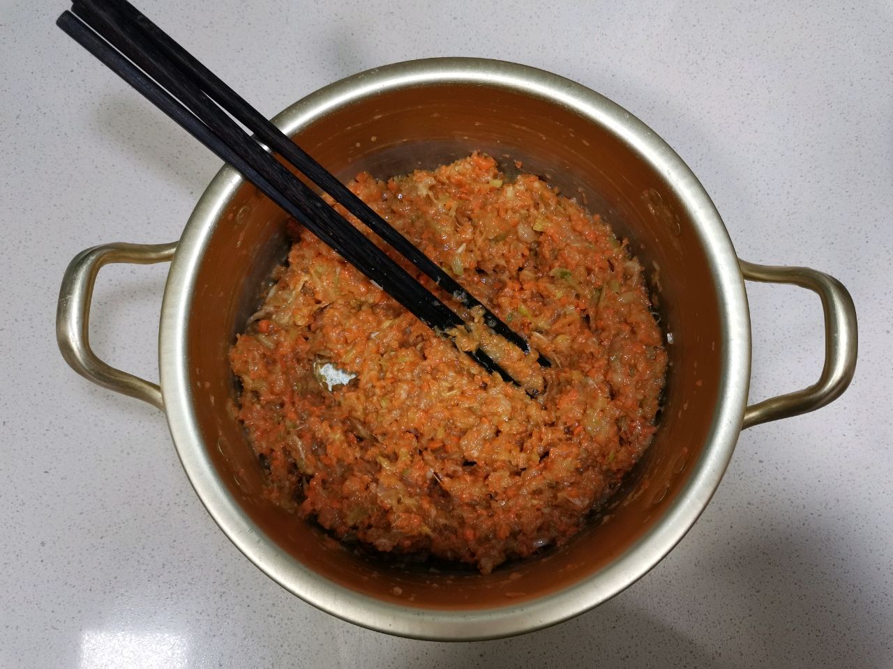 鲜香多汁  鸡肉胡萝卜煎饺