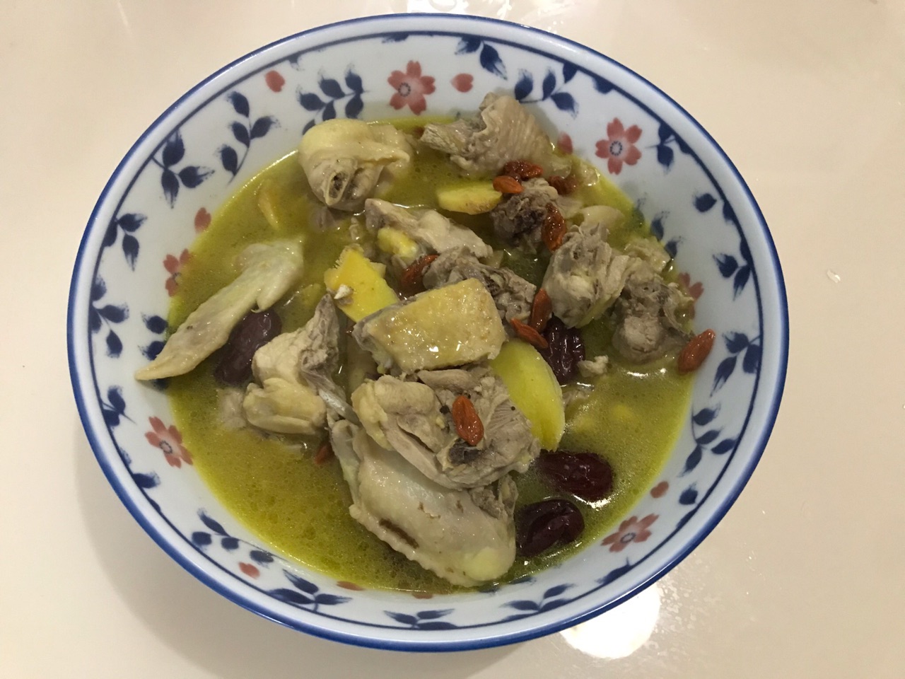 鲜香嫩滑的鸡汤