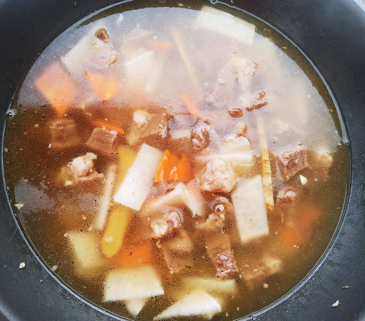 鲜香牛肉汤
