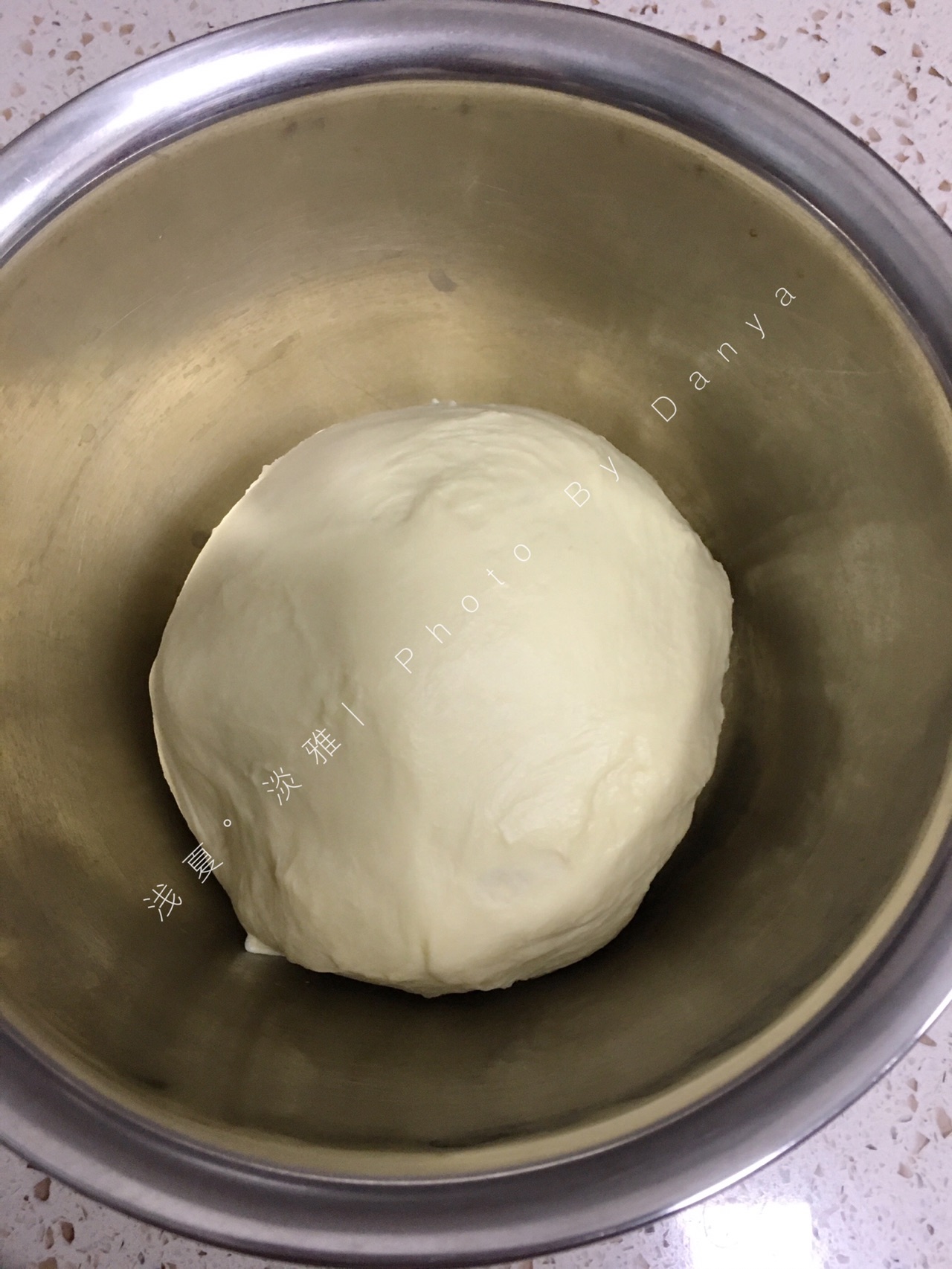 咸香松软火腿肉松面包