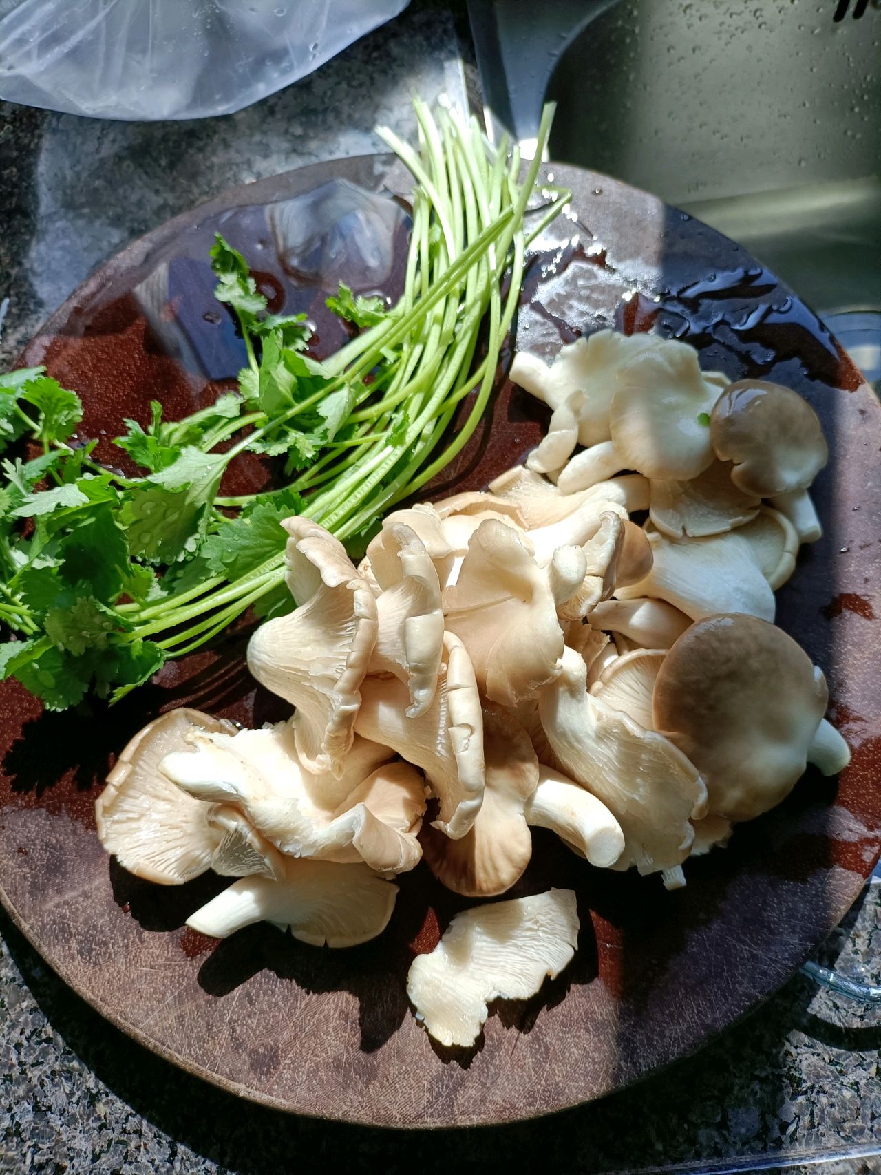 鲜香无比——鲜虾鲍鱼粥