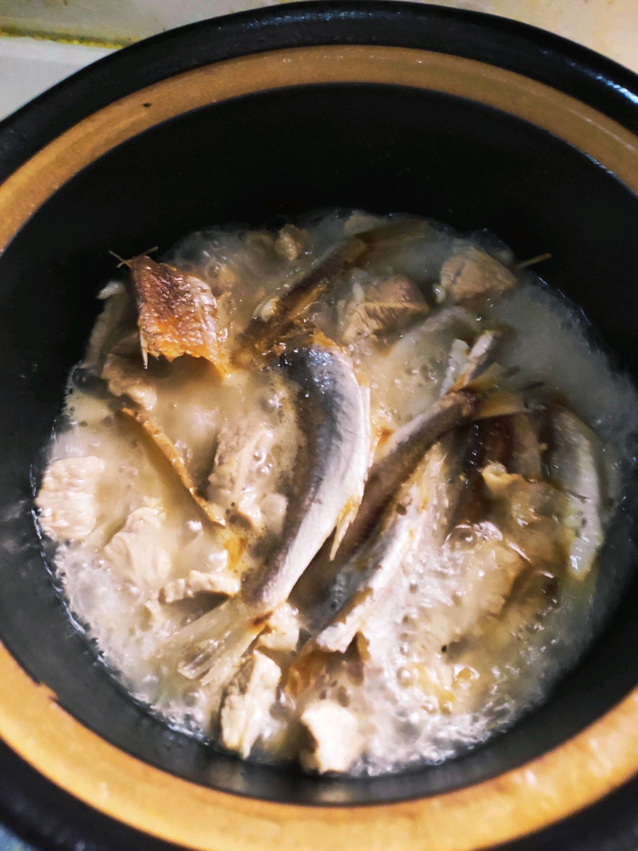咸鱼煲