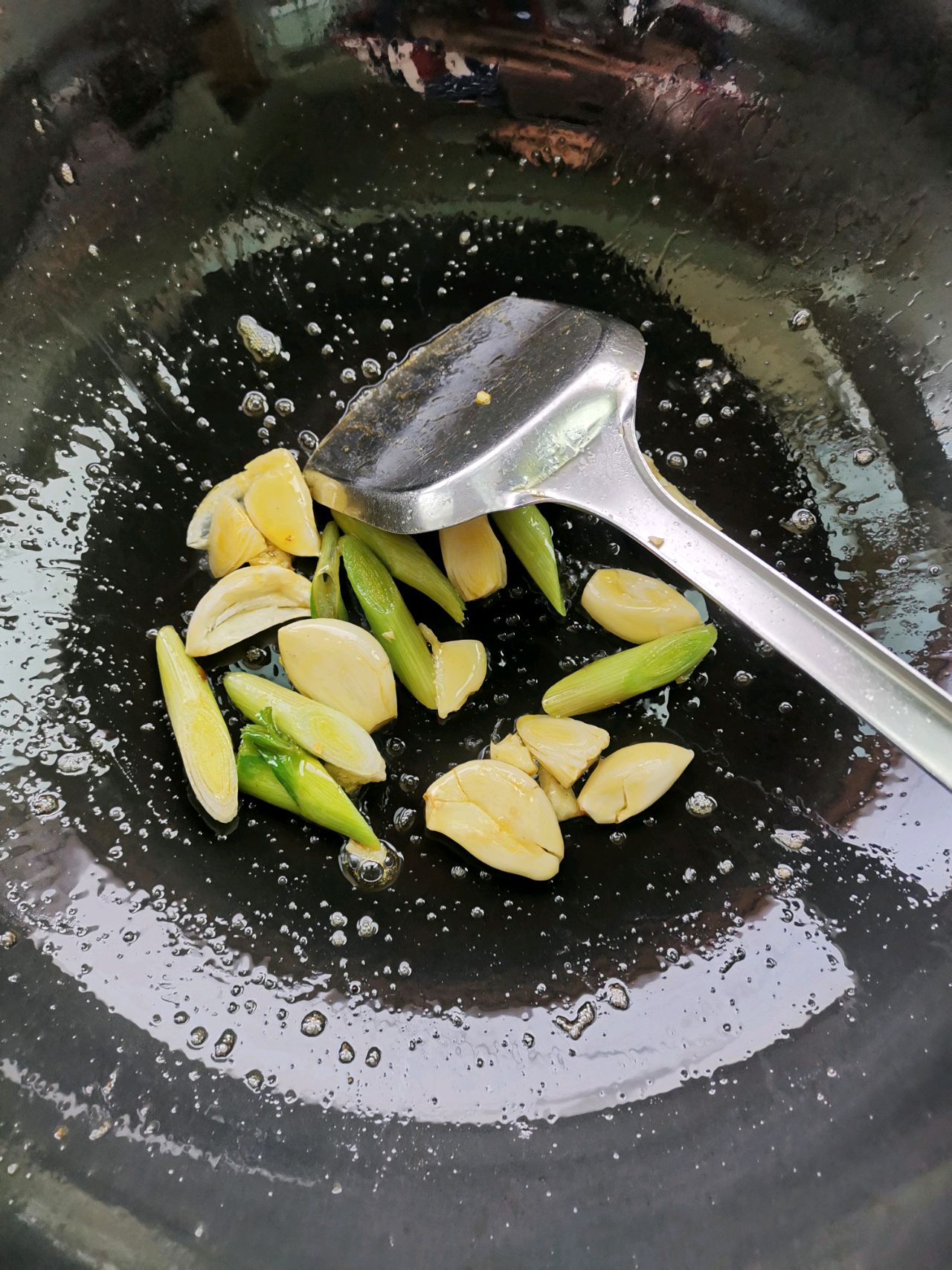 咸鱼茄子干锅
