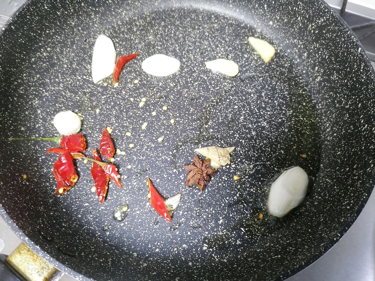 像不像大盘鸡