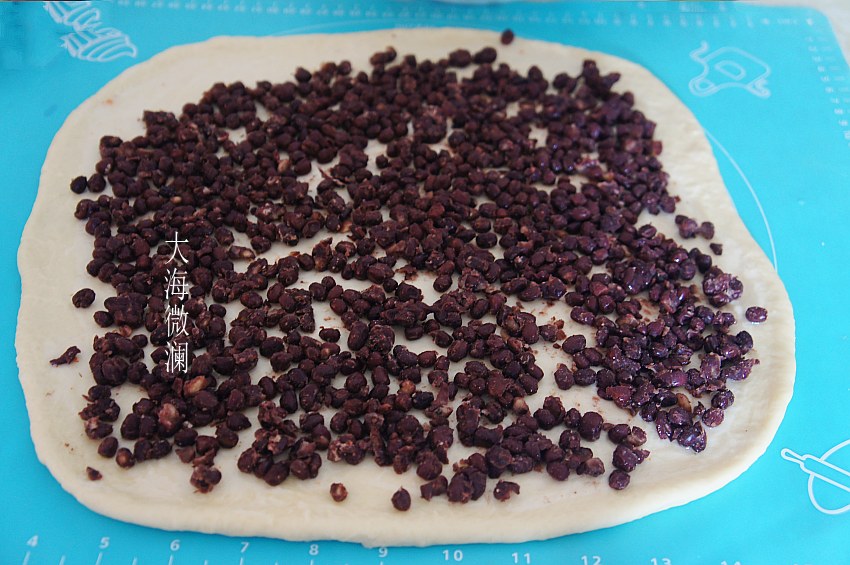 香草红豆面包卷