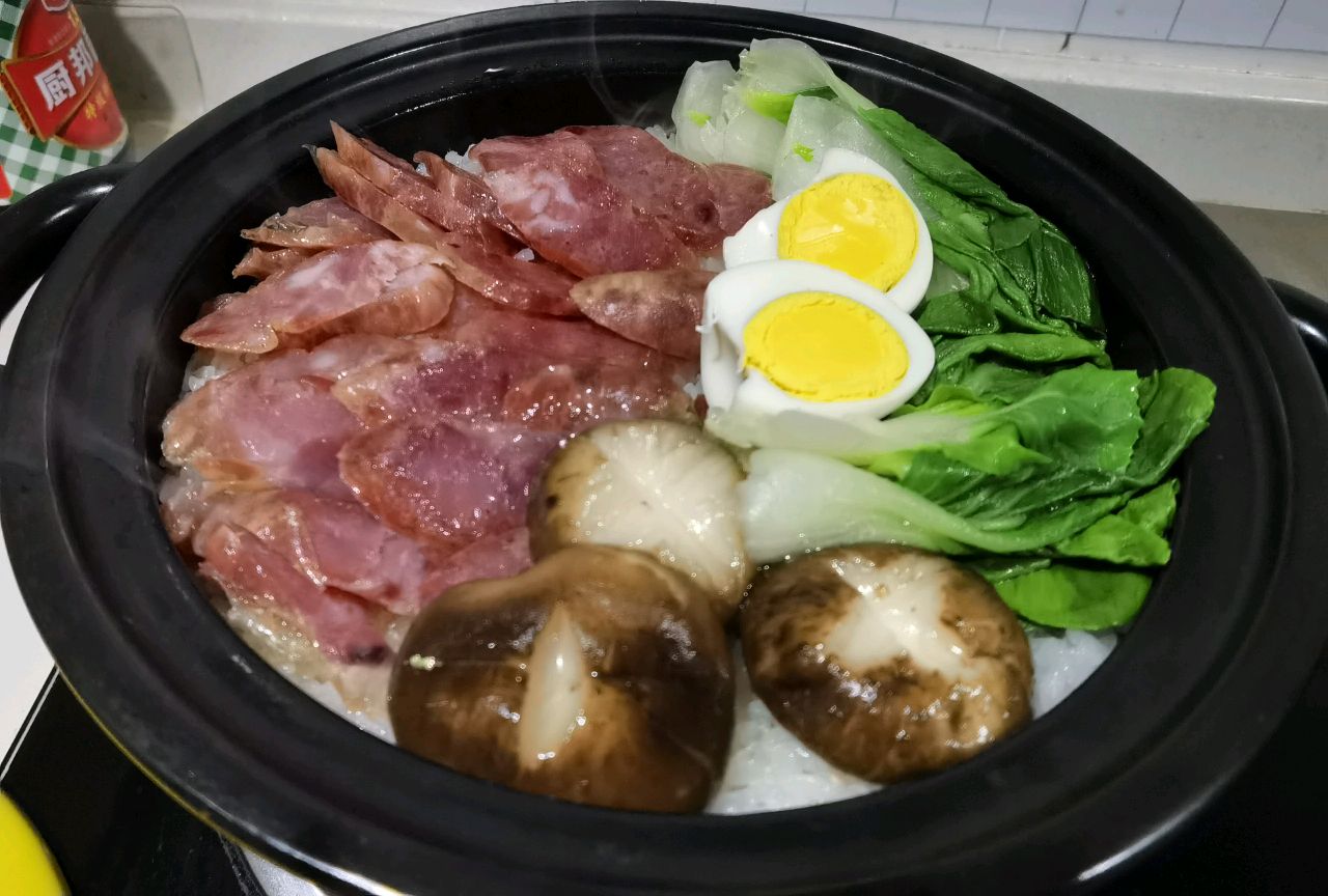 香肠煲仔饭