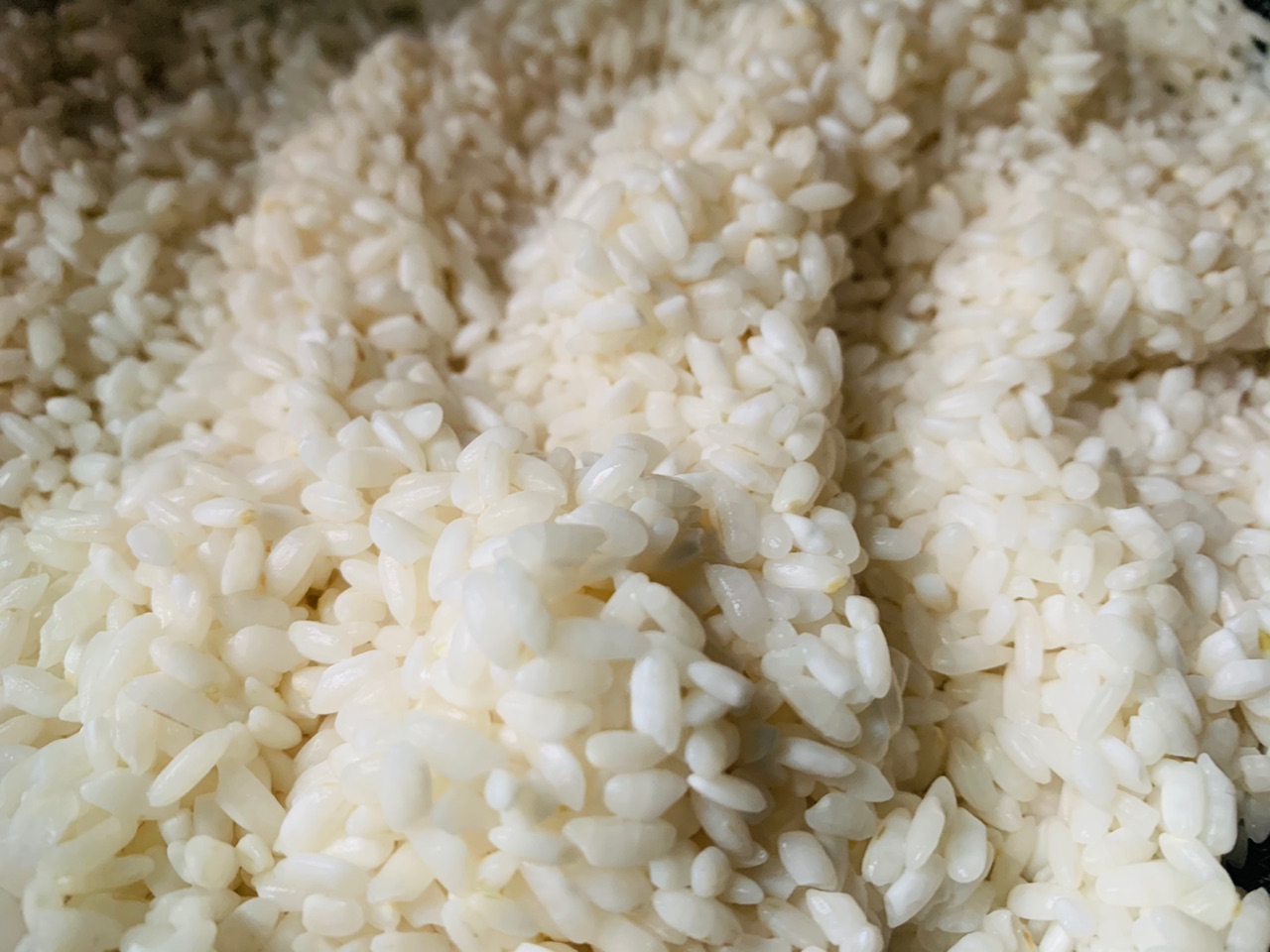 香肠豌豆粳米饭