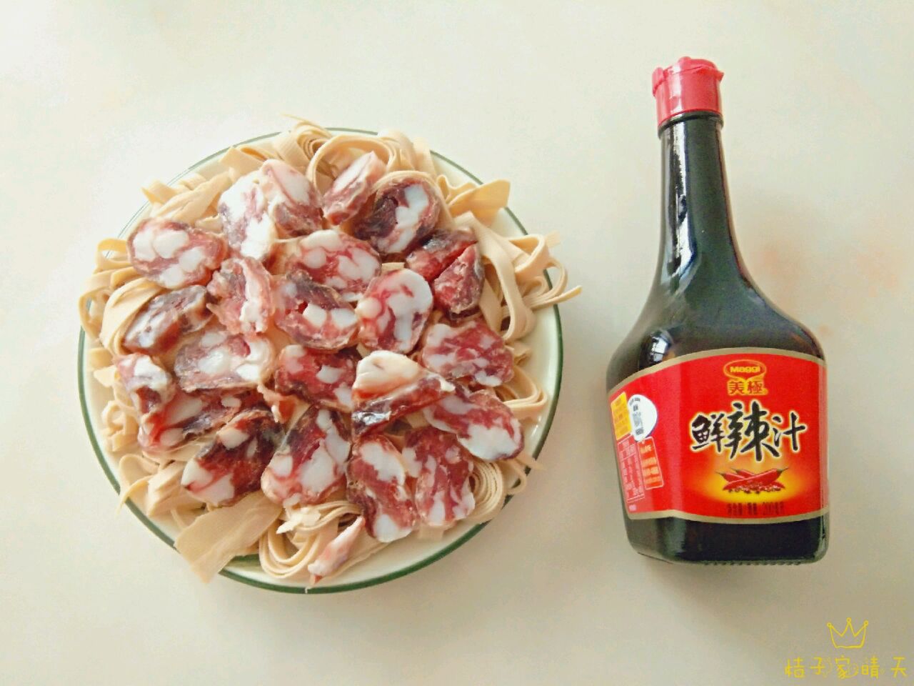 香肠蒸千张