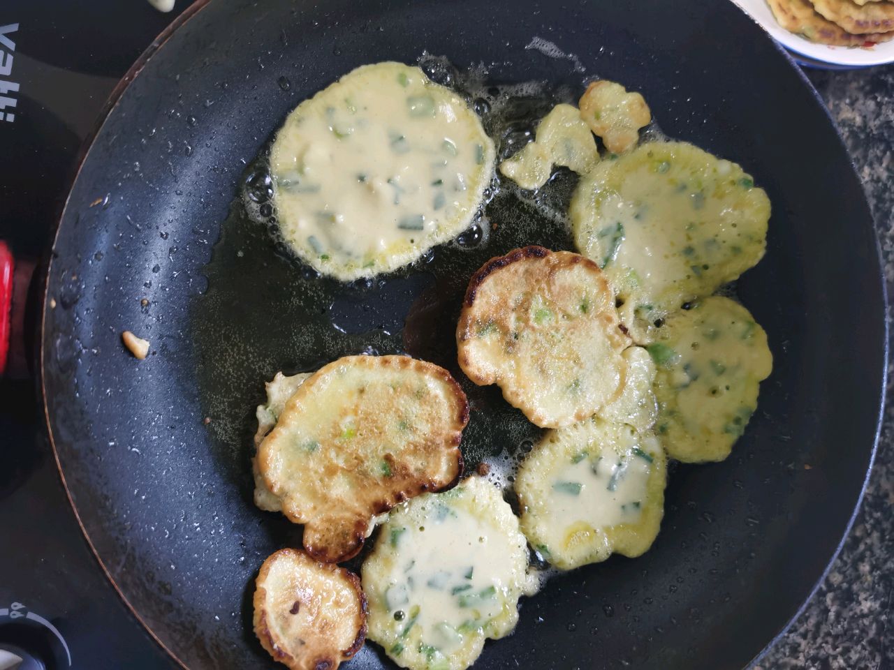 香葱鸭蛋煎饼