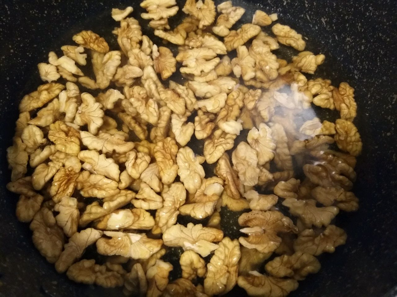 香脆琥珀核桃仁