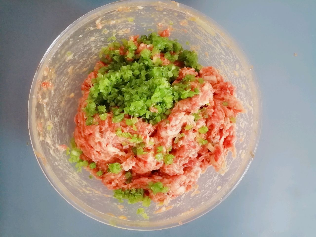 香脆猪肉芹菜锅贴