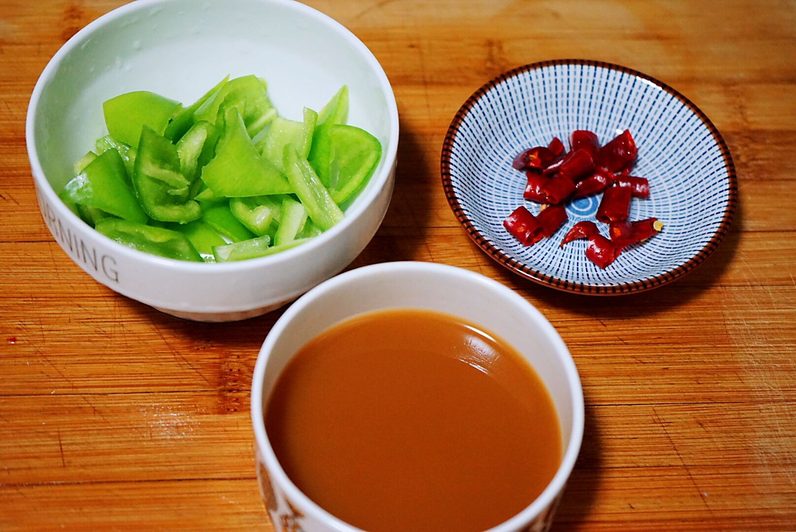 香而不腻的焦溜豆腐丸子