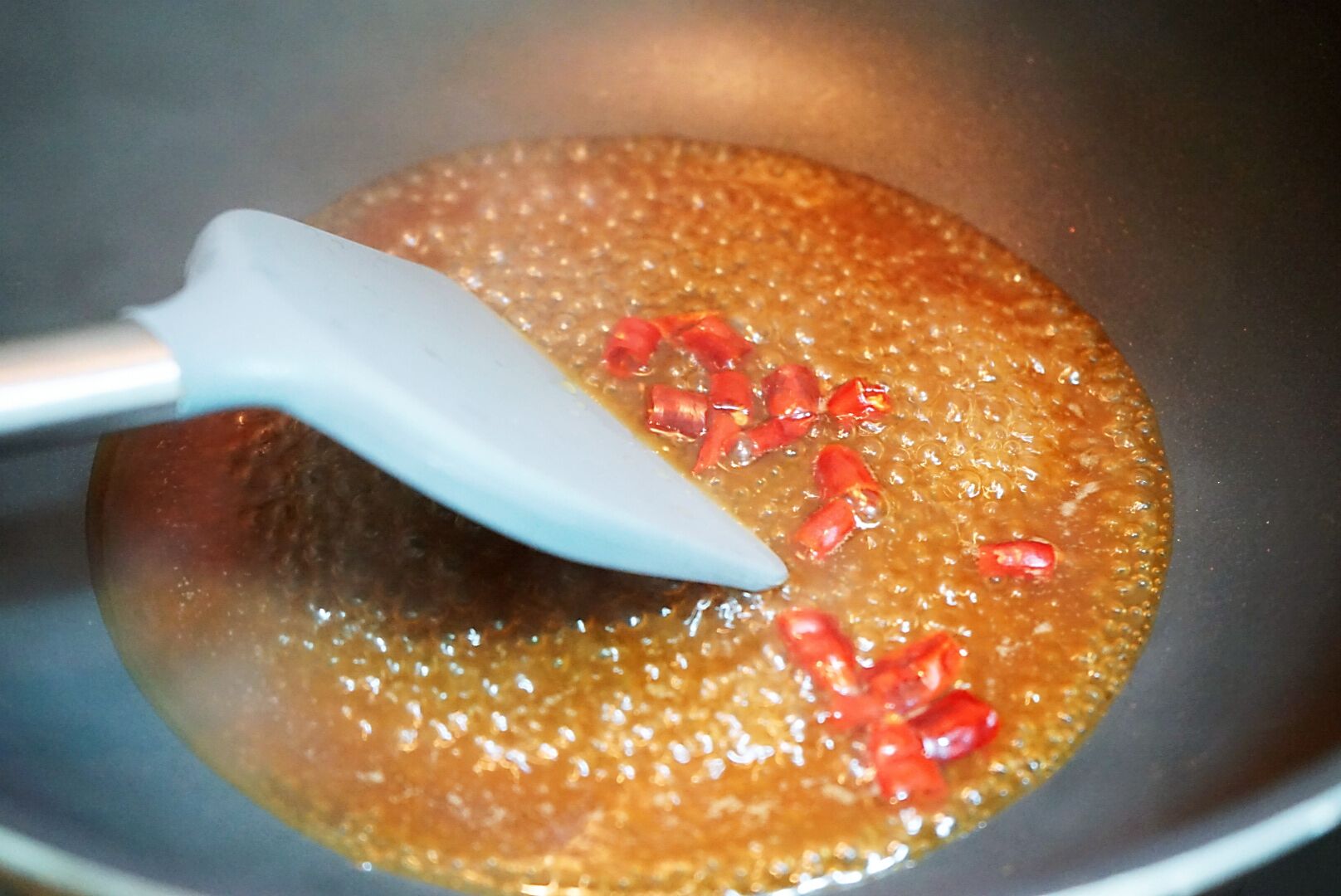 香而不腻的焦溜豆腐丸子