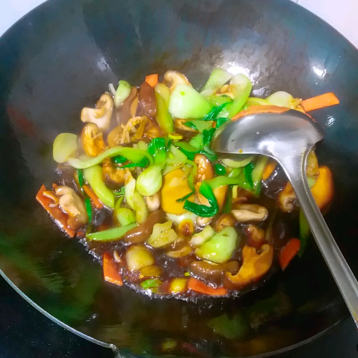 香菇扒油菜