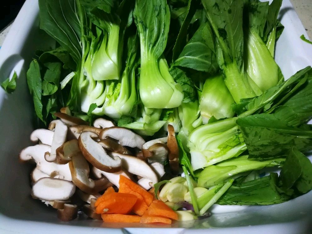 香菇炒上海青