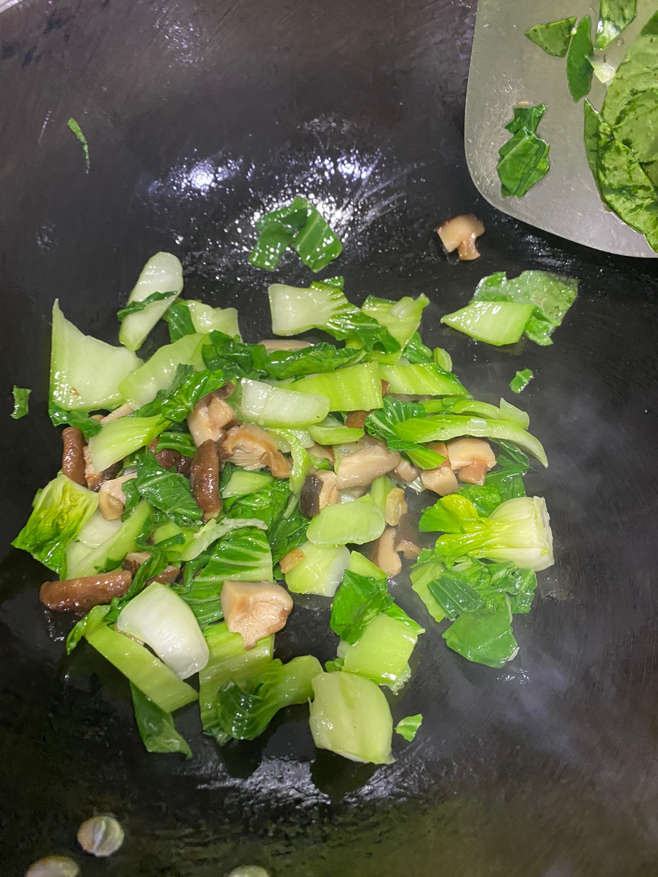 香菇炒油菜碎