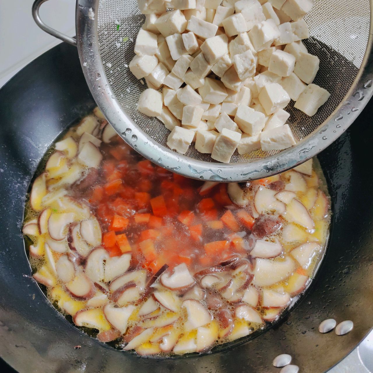 香菇豆腐羹，豆腐汤