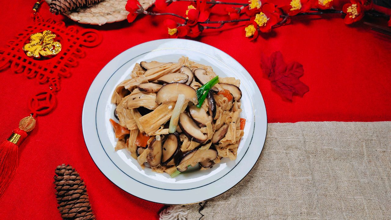 香菇胡萝卜炒腐竹