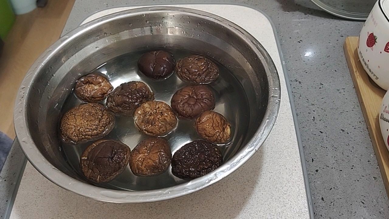 香菇鸡肉