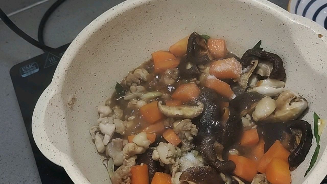 香菇鸡肉