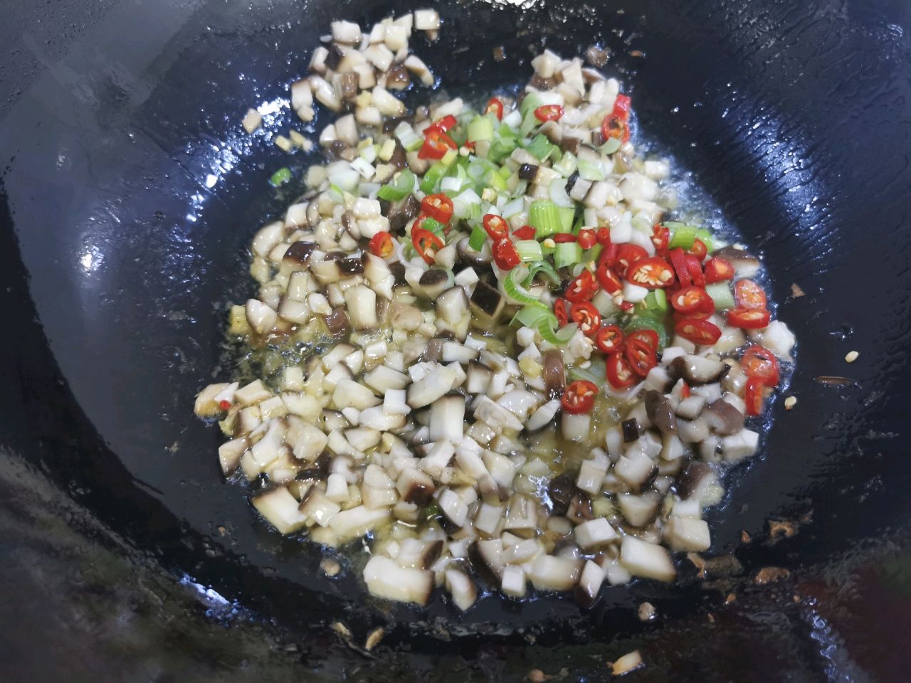 香菇鸡肉酱