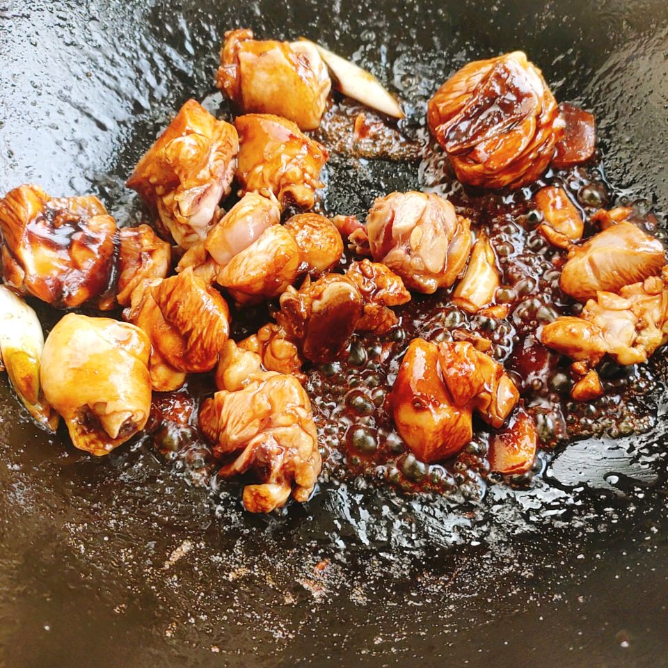 香菇焖鸡