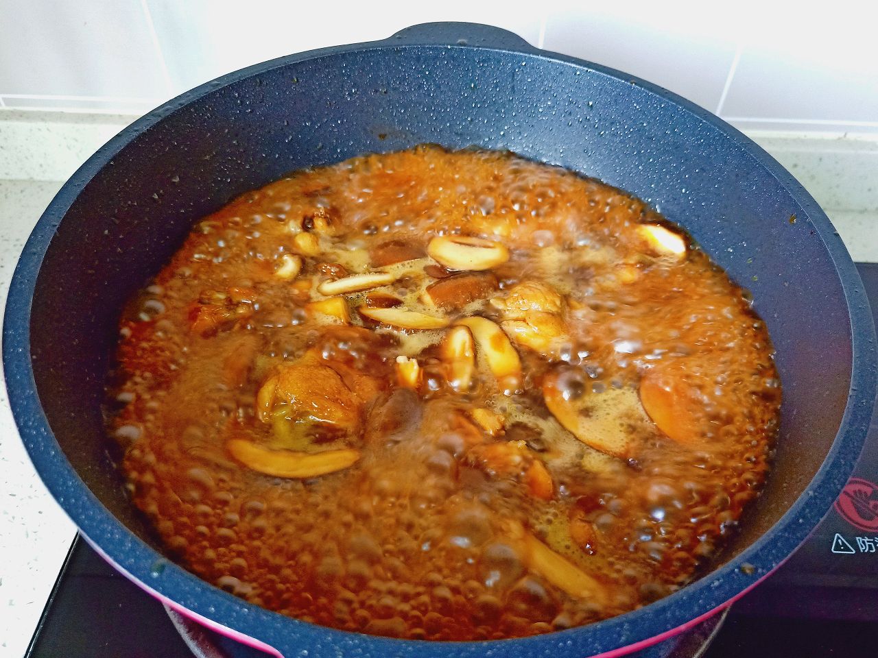 香菇焖鸡腿