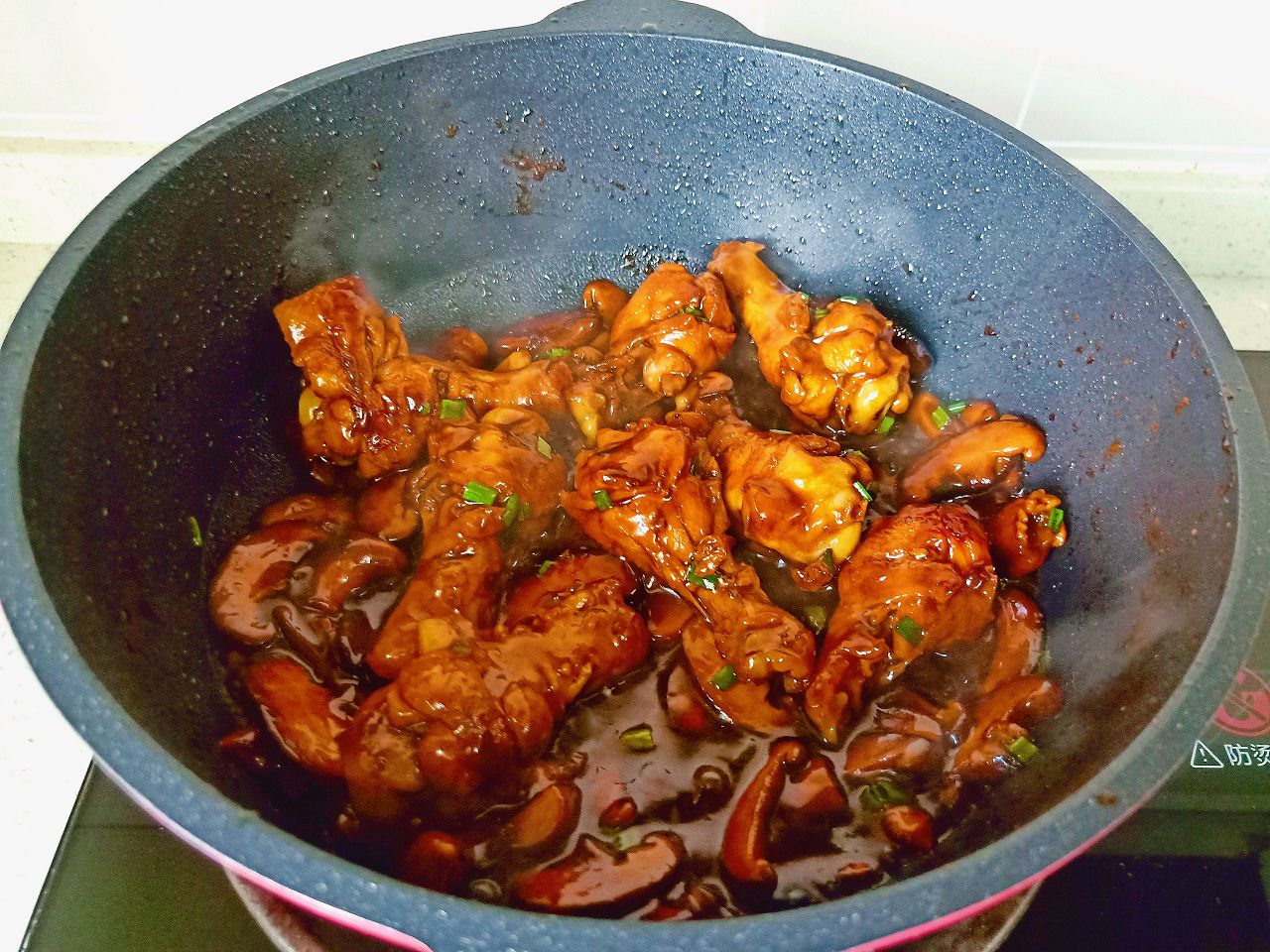 香菇焖鸡腿
