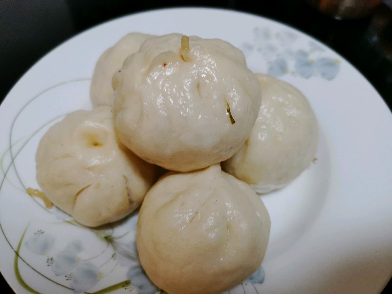 香菇肉沫粉丝包