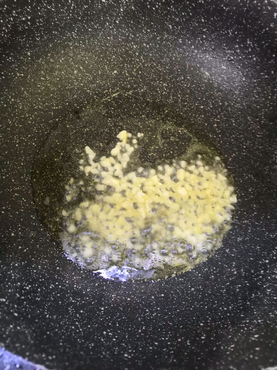 香菇肉片豆腐煲